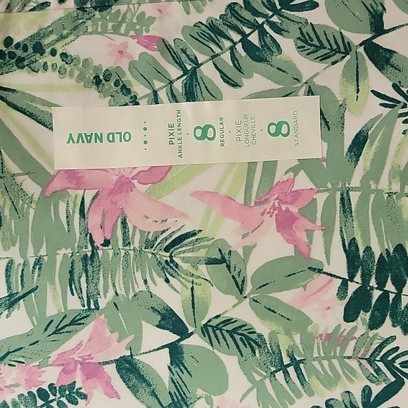 Women's Old Navy Pixie Chino Pants, Green/Pink, Size 8R, NWT - Picture 3 of 11